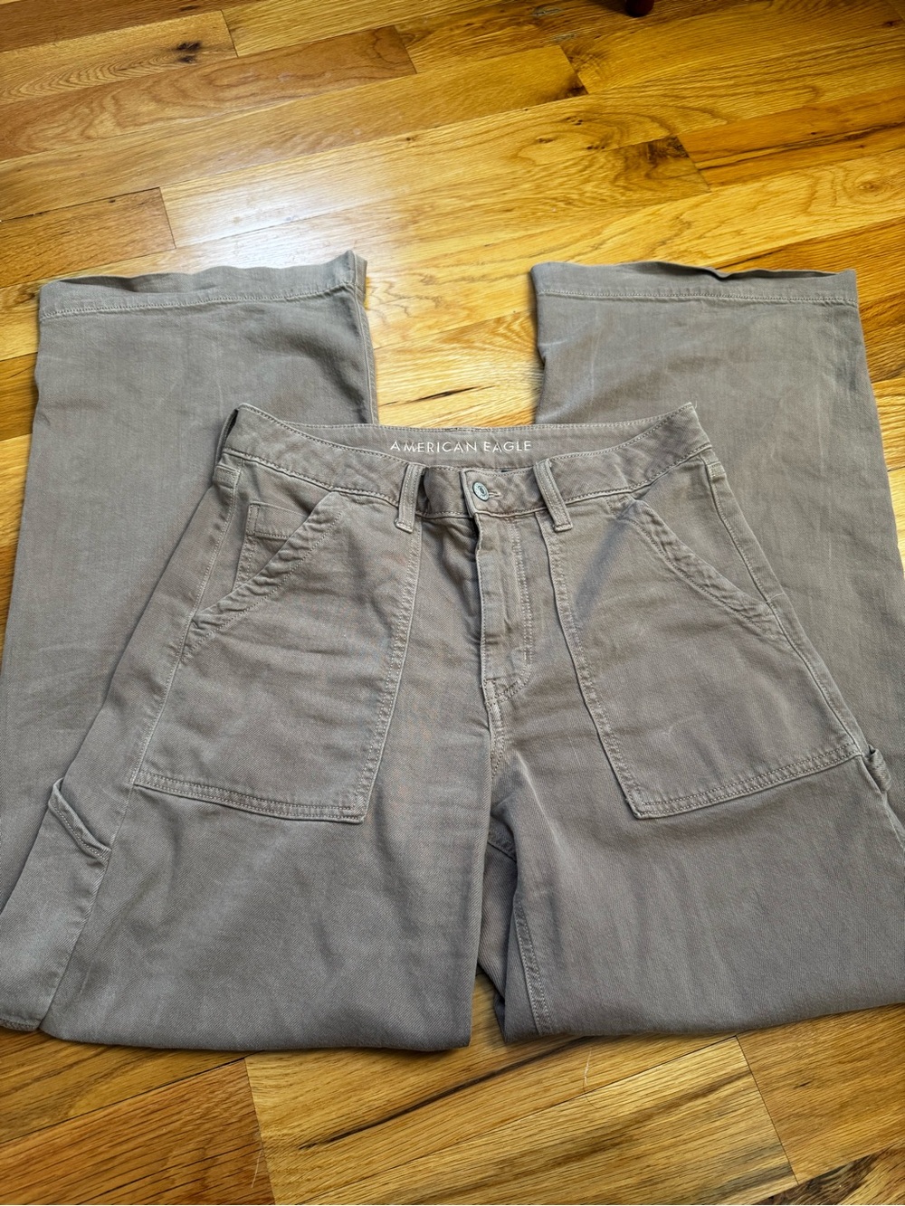 American Eagle Outfitters Super High-Rise Baggy Wide Leg Carpenter Pants